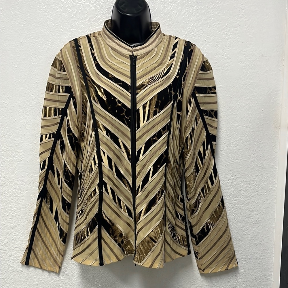 Obstinee by IKA tan and black zip front animal print jacket size 8